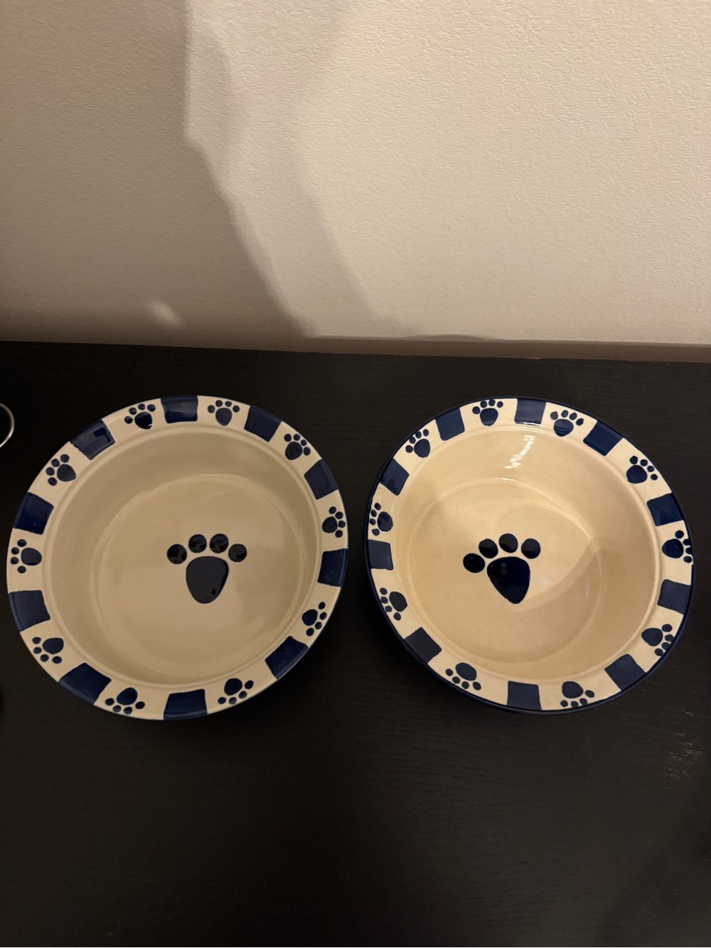 Vtg Petrageous Stoneware Pet Bowls Set 2 Navy Blue Cream Paw Print Dog Dishes